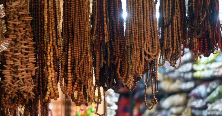 20 मुखी रुद्राक्ष की सम्पूर्ण जानकारी – लाभ, पहनने की विधि, मंत्र और सावधानियाँ।