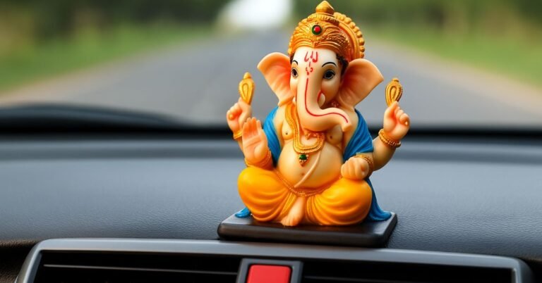 कार डैशबोर्ड पर कौन सी मूर्ति रखना शुभ है? जानें सही विकल्प और वास्तु नियम